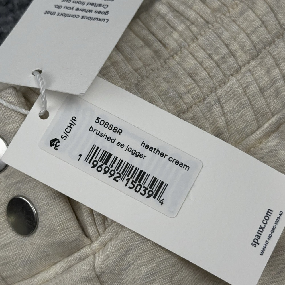 NEW SPANX AirEssentials Brushed Jogger in Heather Cream Womens Small Soft 50888R - Picture 3 of 11